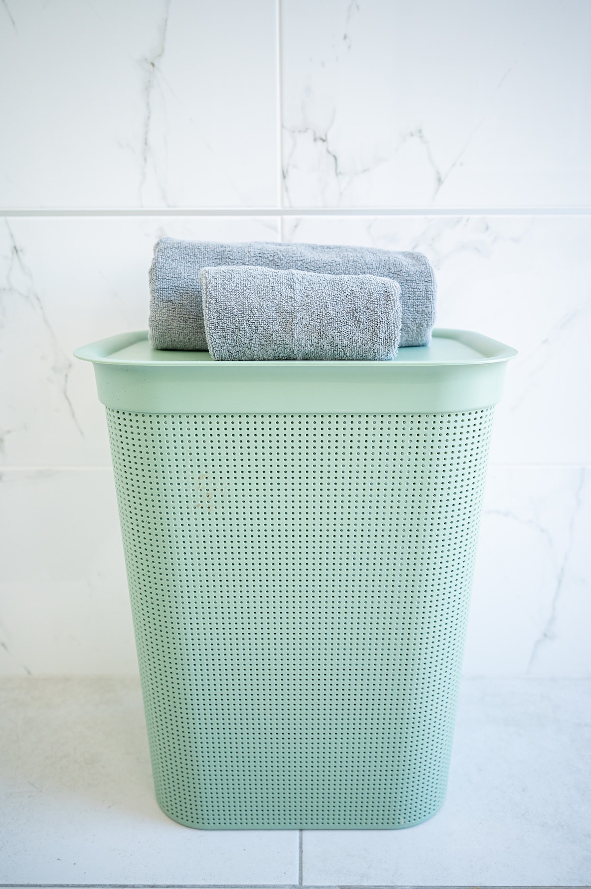 Laundry basket with fresh towels